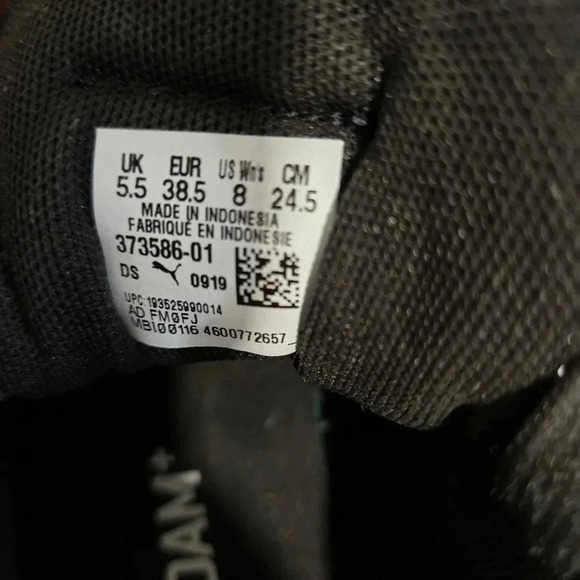 Puma Black and Rose Gold Sneakers – Stylish and Sporty - Picture 5 of 13